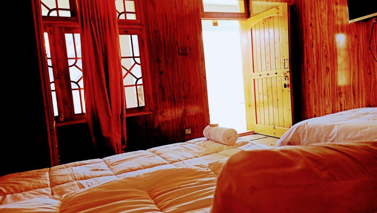 Old Hunza Inn Karimabad  Exterior photo