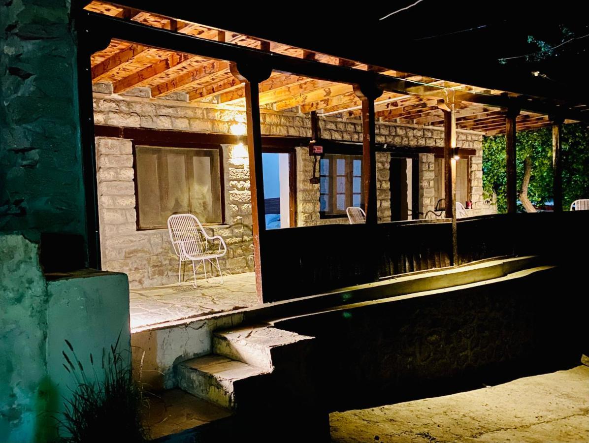 Old Hunza Inn Karimabad  Exterior photo