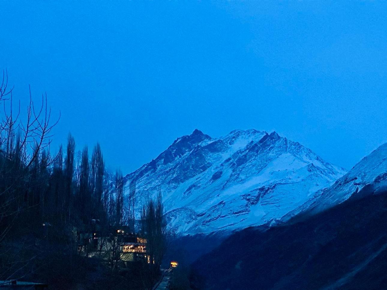 Old Hunza Inn Karimabad  Exterior photo
