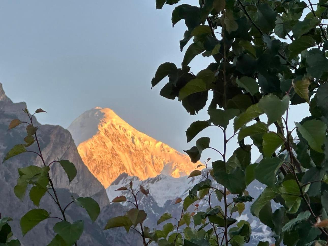 Old Hunza Inn Karimabad  Exterior photo